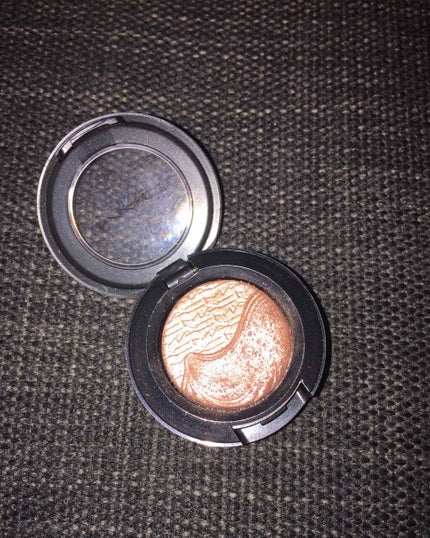 エクストラ ディメンション アイシャドウ/M・A・C/単色アイシャドウを使ったクチコミ(1枚目)