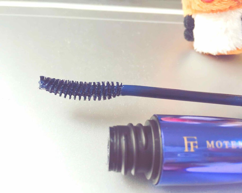 モテマスカラ リペア Base(カール下地)/UZU BY FLOWFUSHI/マスカラ下地を使ったクチコミ（2枚目）