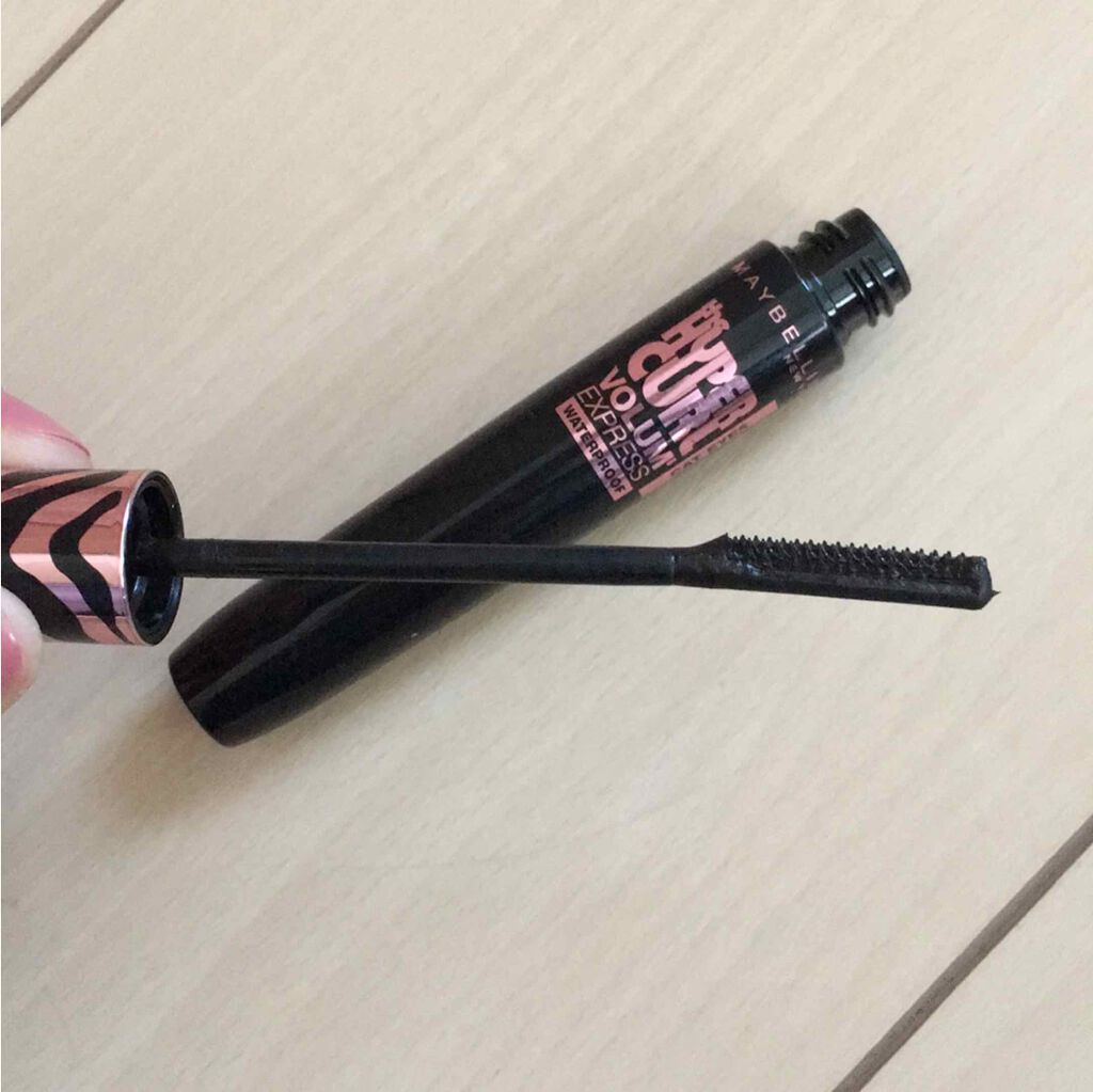 ボリューム エクスプレス ハイパーカール スパイキーコーム ウォータープルーフ/MAYBELLINE NEW YORK/マスカラを使ったクチコミ（1枚目）
