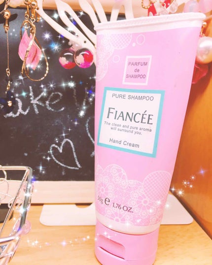 ハンドクリーム ピュアシャンプーの香り/フィアンセ/ハンドクリームを使ったクチコミ(1枚目)