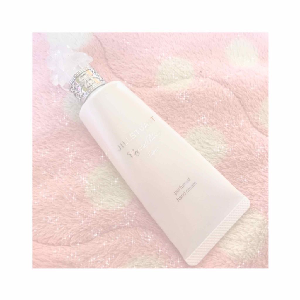 クリスタルブルーム スノー パフュームド ハンドクリーム/JILL STUART/ハンドクリームを使ったクチコミ（1枚目）