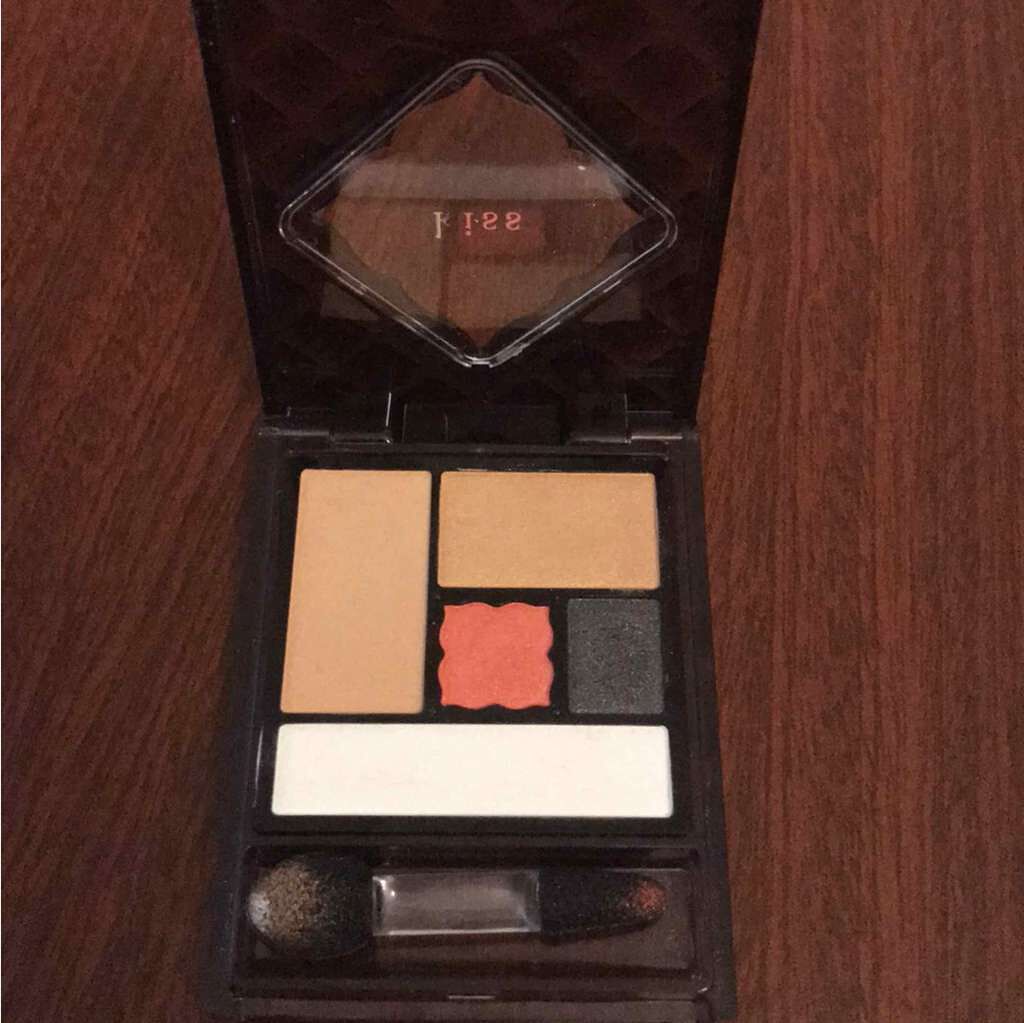 アクセントアイズ/KiSS/アイシャドウパレットを使ったクチコミ(1枚目)