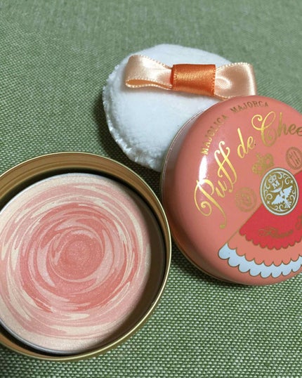 パフ・デ・チーク/MAJOLICA MAJORCA/パウダーチークを使ったクチコミ(1枚目)