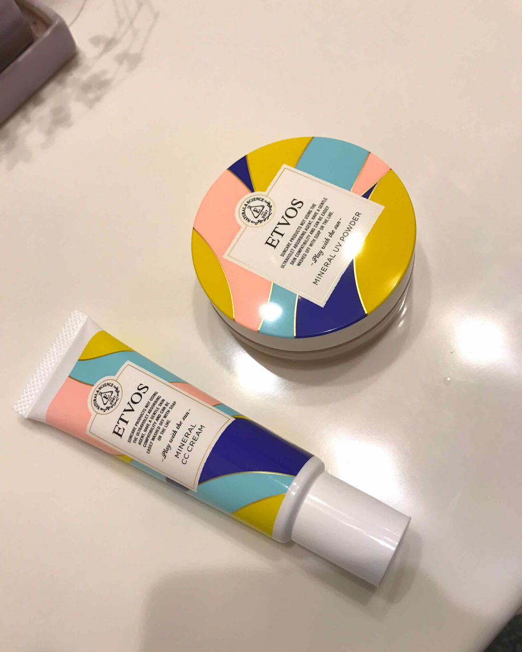 ミネラルUVパウダー(旧)/エトヴォス/ルースパウダーを使ったクチコミ(1枚目)