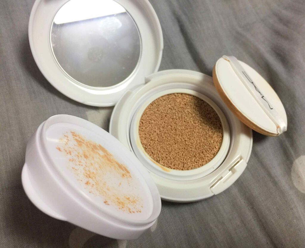 ライトフル C+ SPF 50 クイック フィニッシュ クッション コンパクト/M・A・C/クッションファンデーションを使ったクチコミ(2枚目)