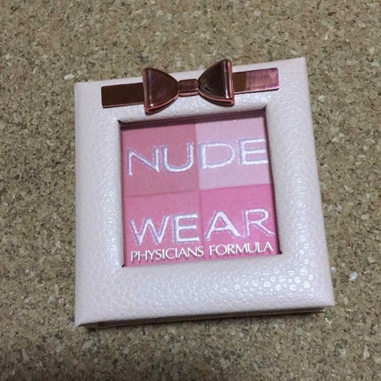 PHYSICIANS FORMULA ヌードウェア グローイング ヌードブラッシュのクチコミ「
パッケージ買いです。
まだ使ってみていないので楽しみです!
女の子らしくって可愛いです。
.....」(2枚目)