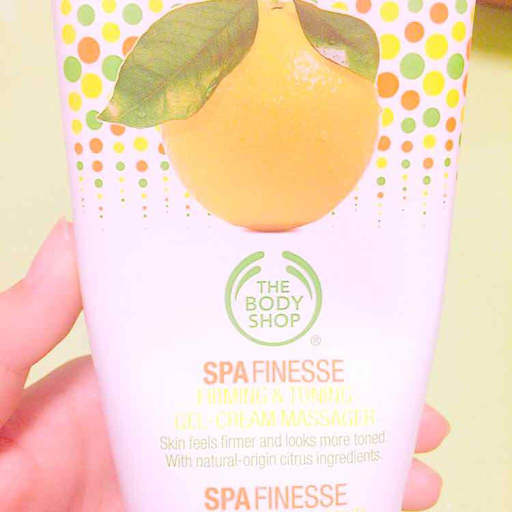THE BODY SHOP スパフィネス ファーミング＆トーニング ジェルクリームのクチコミ「レモンやグレープフルーツなどの柑橘系の香りです🍋

天然のカフェインが含まれているのでこれで
.....」（1枚目）