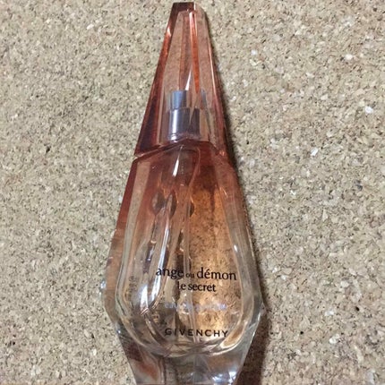 アンジュ デモン シークレット オーデパルファム アニバーサリー エディション/GIVENCHY/香水(レディース)を使ったクチコミ(1枚目)