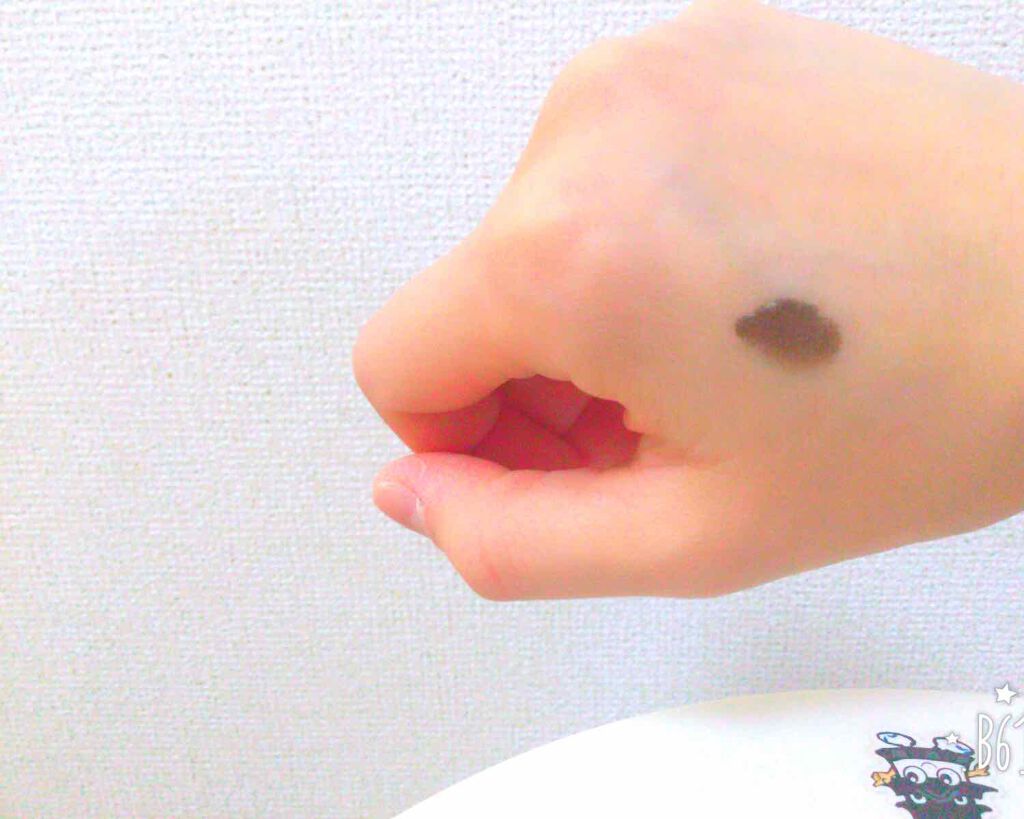 アクアレル アイズ/Elégance/リキッドアイシャドウを使ったクチコミ（2枚目）