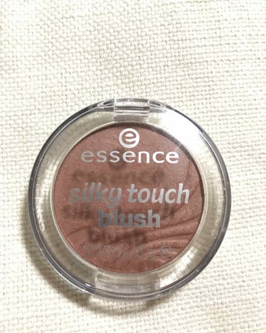 silky touch blush/essence/パウダーチークを使ったクチコミ（1枚目）