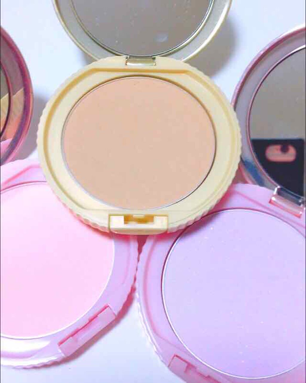 【旧品】マシュマロフィニッシュパウダー/キャンメイク/プレストパウダーを使ったクチコミ(2枚目)