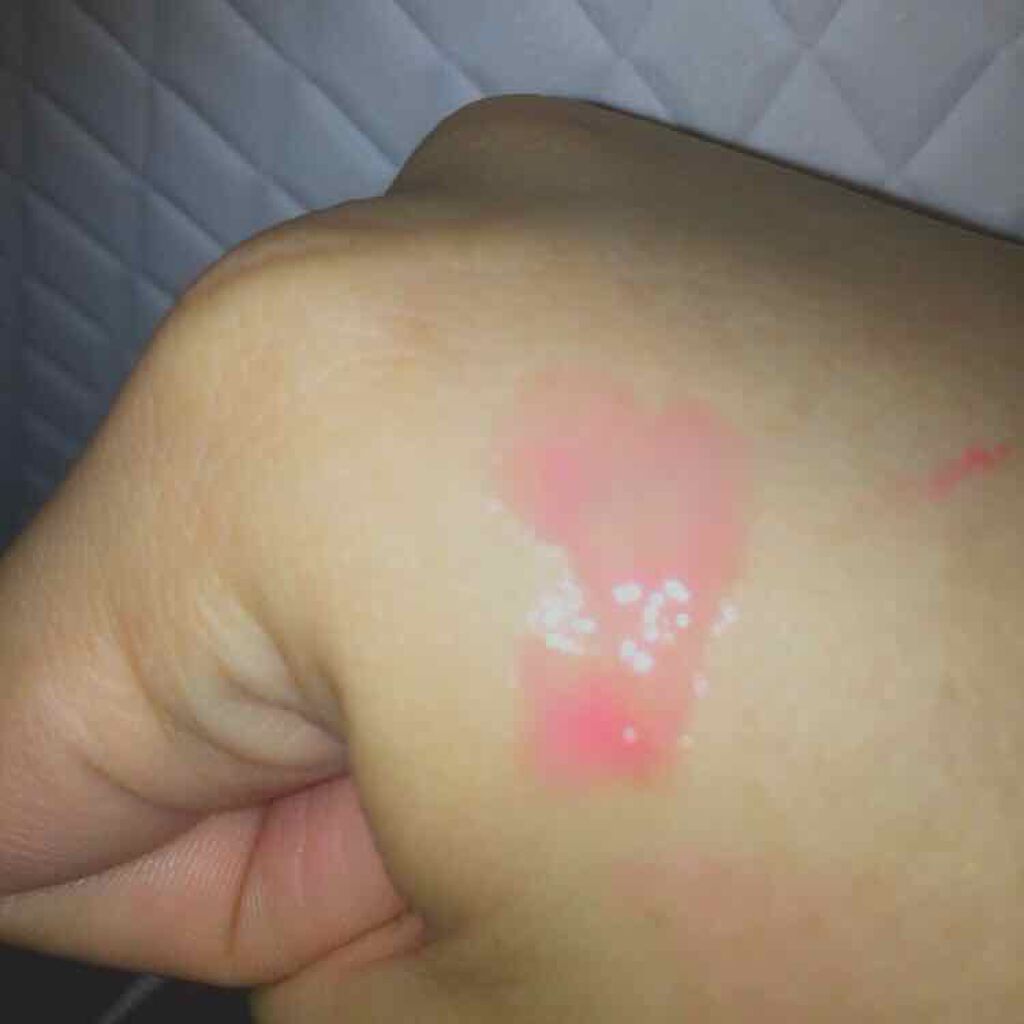 ユイルカレス/ロレアル パリ/リップグロスを使ったクチコミ(2枚目)