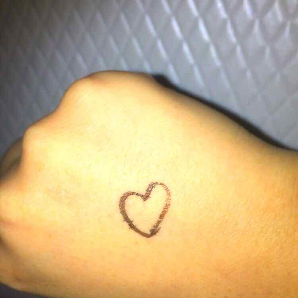 モテライナー リキッド/UZU BY FLOWFUSHI/リキッドアイライナーを使ったクチコミ(2枚目)