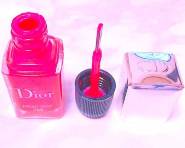 ７６９番です
発色のよいビビットピンクで
これからの季節にぴったり💫
とても塗りやすく
短時間で乾きます💫


#Dior
#ディオール
#マニキュア
#高発色
#デパコス