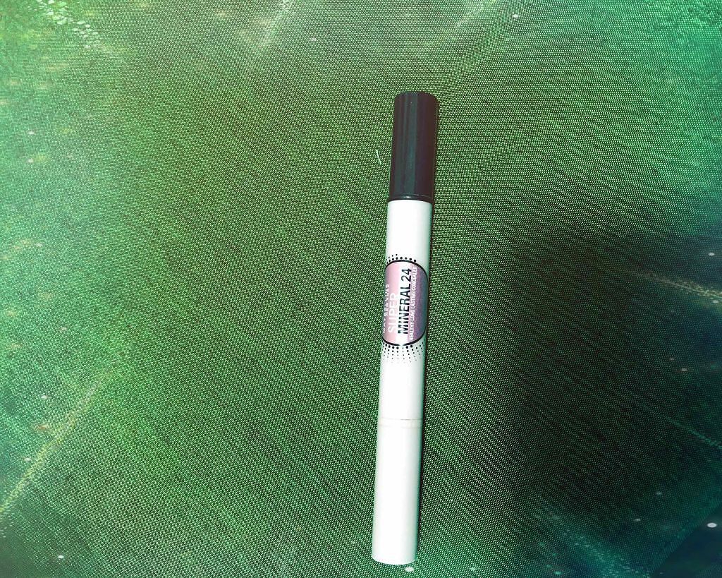 スーパー ミネラル コンシーラー ロングキープ/MAYBELLINE NEW YORK/リキッドコンシーラーを使ったクチコミ(1枚目)