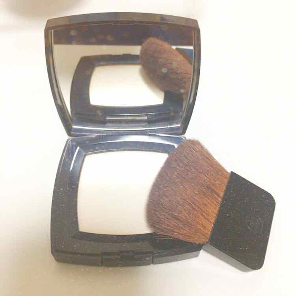 プードゥル ルミエール グラッセ/CHANEL/プレストパウダーを使ったクチコミ（1枚目）