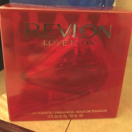 ラブ イズ オン オードトワレ/REVLON/香水(レディース)を使ったクチコミ(1枚目)