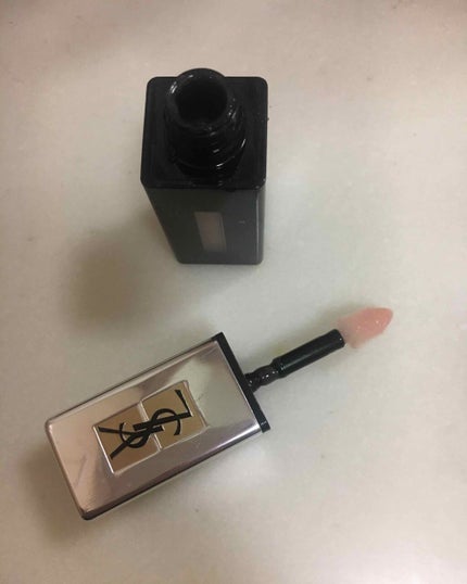 ルージュ ピュールクチュール ヴェルニ プランパー/YVES SAINT LAURENT BEAUTE/リップグロスを使ったクチコミ(2枚目)