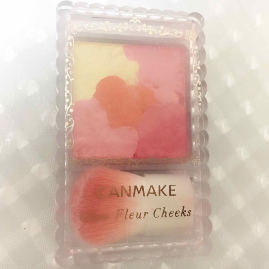 グロウフルールチークス/キャンメイク/パウダーチークを使ったクチコミ(1枚目)