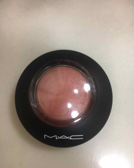 M・A・C M·A·C ミネラライズ ブラッシュのクチコミ「発色の良さと綺麗なツヤ感はかなりレベルが高いです❣️❣️
このニューロマンスはオレンジと薄ピン.....」(1枚目)