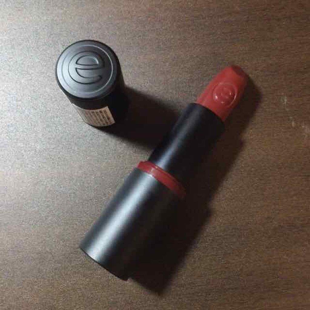 Ultra Last Instant Colour Lipstick/essence/口紅を使ったクチコミ（2枚目）