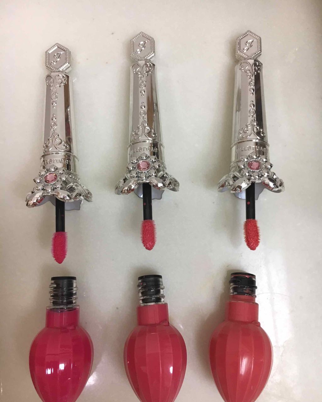 フォーエヴァージューシー オイルルージュ/JILL STUART/口紅を使ったクチコミ(2枚目)