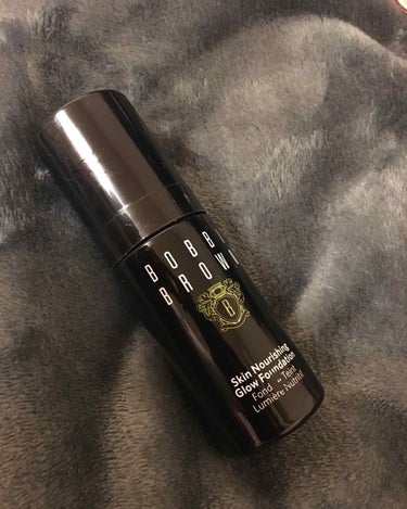 BOBBI BROWN ロングウェア イーブンフィニッシュ ファンデーション SPF 15のクチコミ「

1番 warm lvory

おすすめです！
カバー力もありますし、何よりしっとりで
合わ.....」（1枚目）