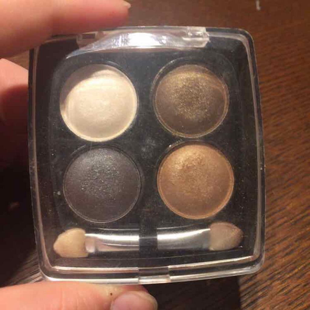 エルファー パールインアイシャドウ/DAISO/アイシャドウパレットを使ったクチコミ(1枚目)