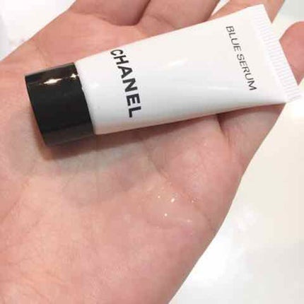 CHANEL ブルー セラムのクチコミ「CHANEL ブルーセラム 30ml/12,000円
ブルーゾーン。
それは、世界のどこより.....」(3枚目)