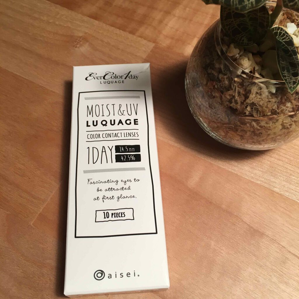 エバーカラーワンデーナチュラル モイストレーベルUV/エバーカラー/ワンデー(1DAY)カラコンを使ったクチコミ(1枚目)