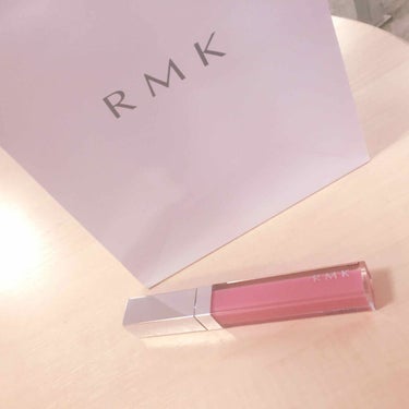 RMK リップジェリーグロス 09 ピンク

夏の新色です！
これ1本でというより手持ちのリップに
重ねるとぐんと可愛くなります♪

薄ピンクなのでどんなメイクにも合わせやすく
誰でも使いやすいカラーだ