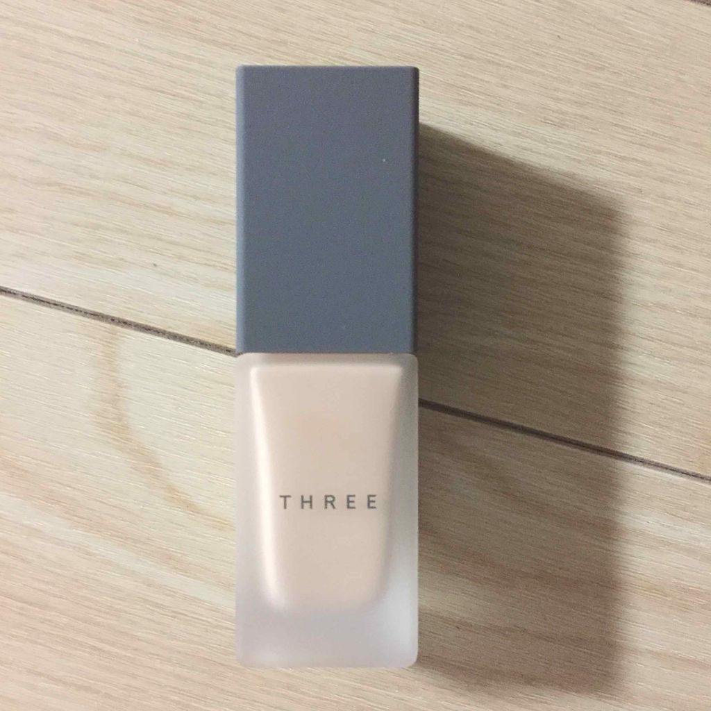 フローレスエシリアル フルイド ファンデーション/THREE/リキッドファンデーションを使ったクチコミ(1枚目)