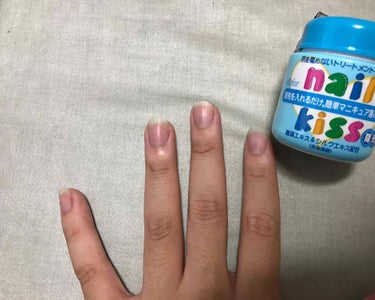 ダイソーで売られているnail kissです💅
使ってみた感想としては、｢すごく綺麗に落ちるｗ｣の一言ですねｗ
(画像は先ほどのNAIL HOLICを落とした時に撮りました✨)
今までコットンに除光液染