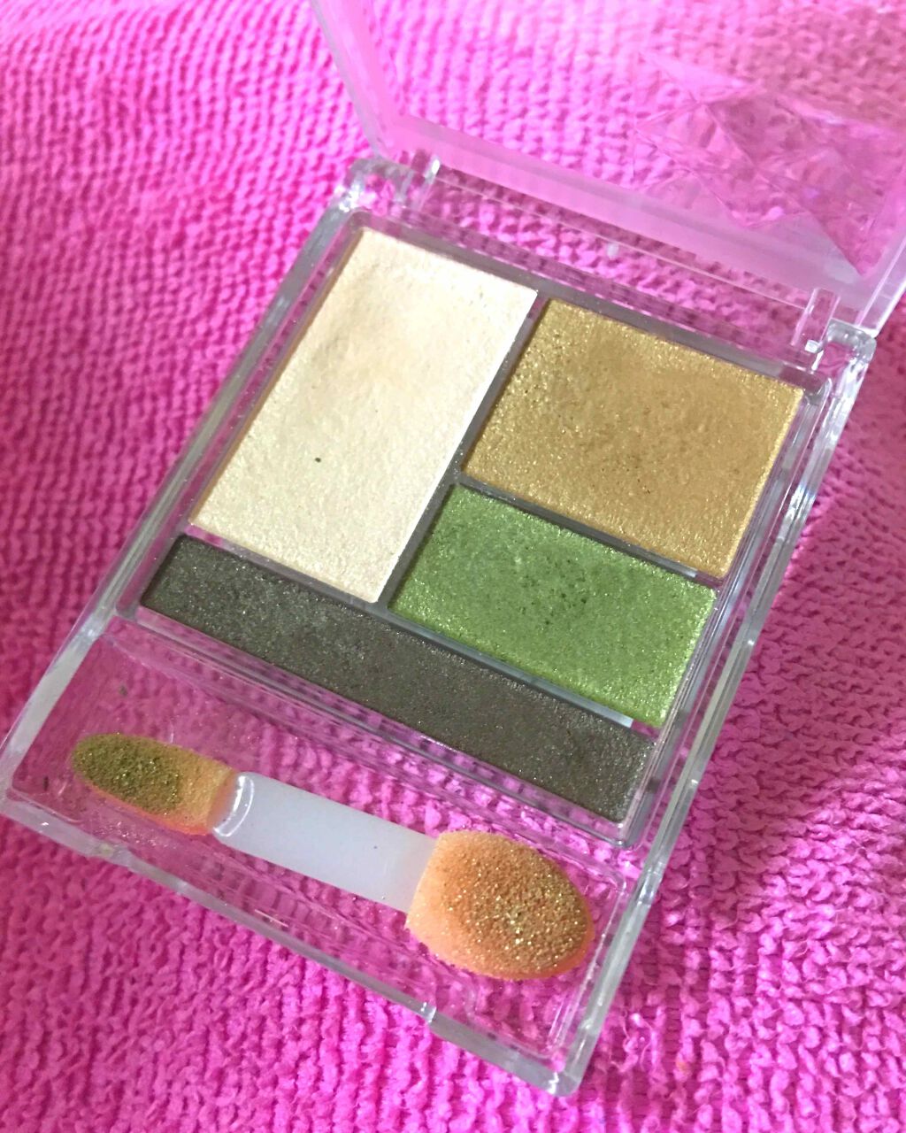 フォーカラー ラメシャドウ/CEZANNE/アイシャドウパレットを使ったクチコミ（2枚目）