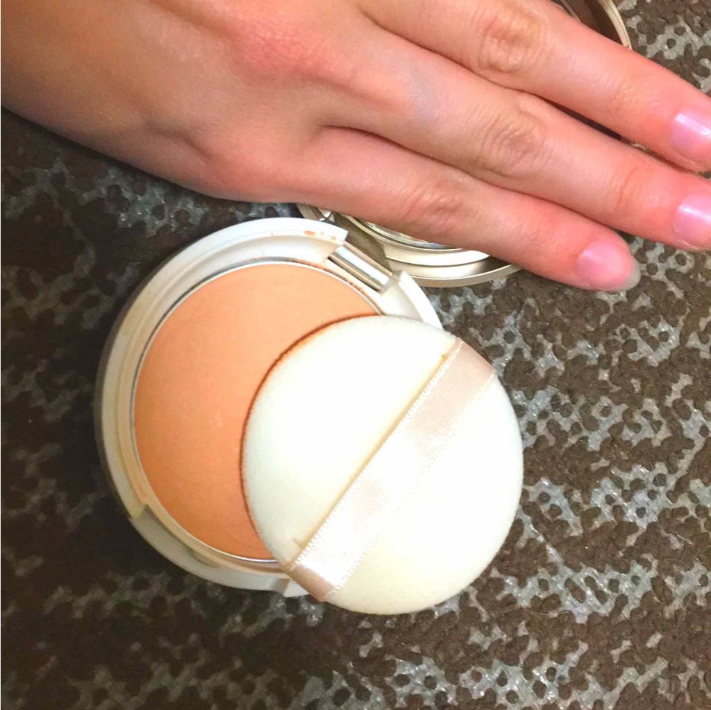 UVシルクフェイスパウダー/CEZANNE/プレストパウダーを使ったクチコミ（1枚目）