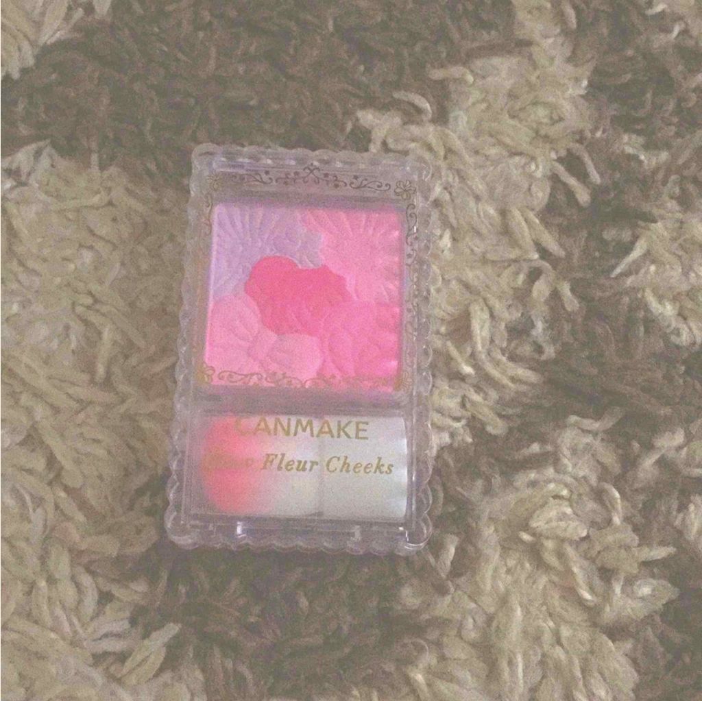 グロウフルールチークス/キャンメイク/パウダーチークを使ったクチコミ（1枚目）