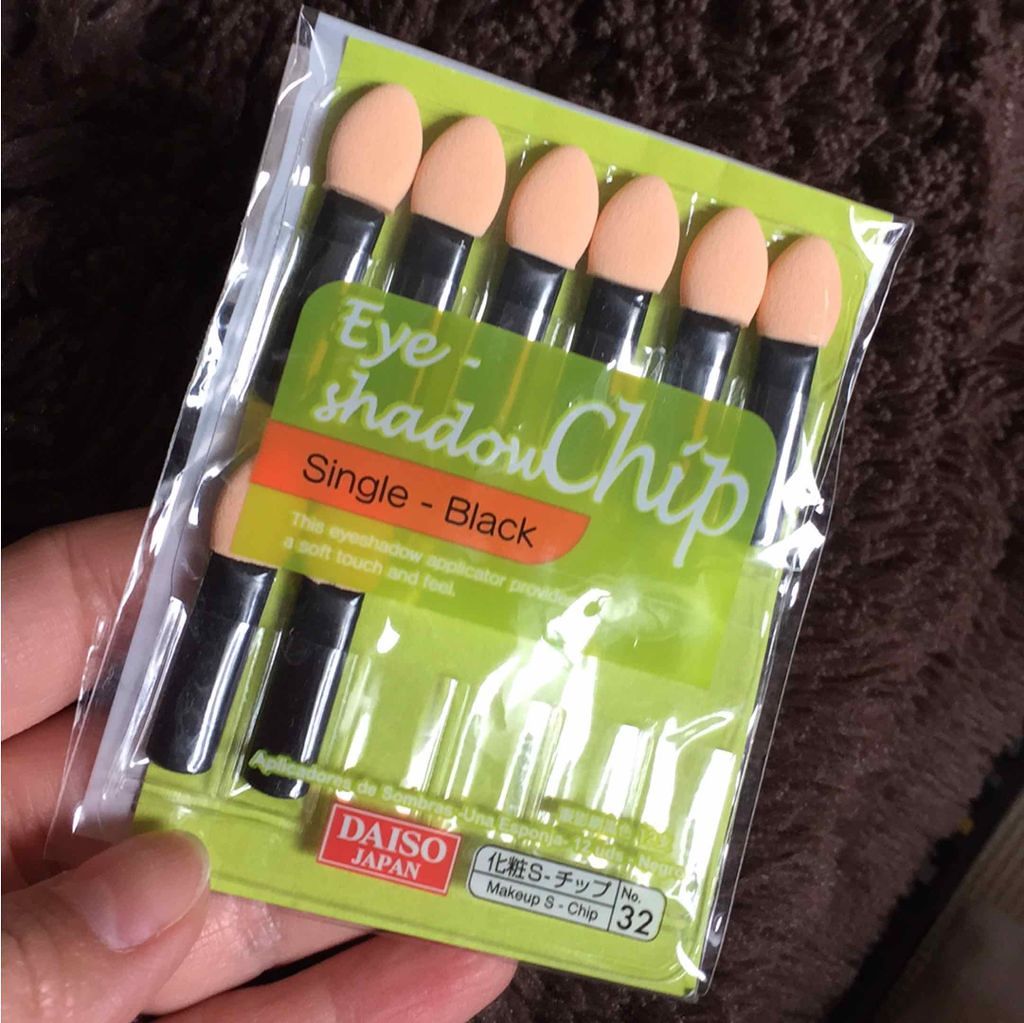 DAISO アイシャドウチップ