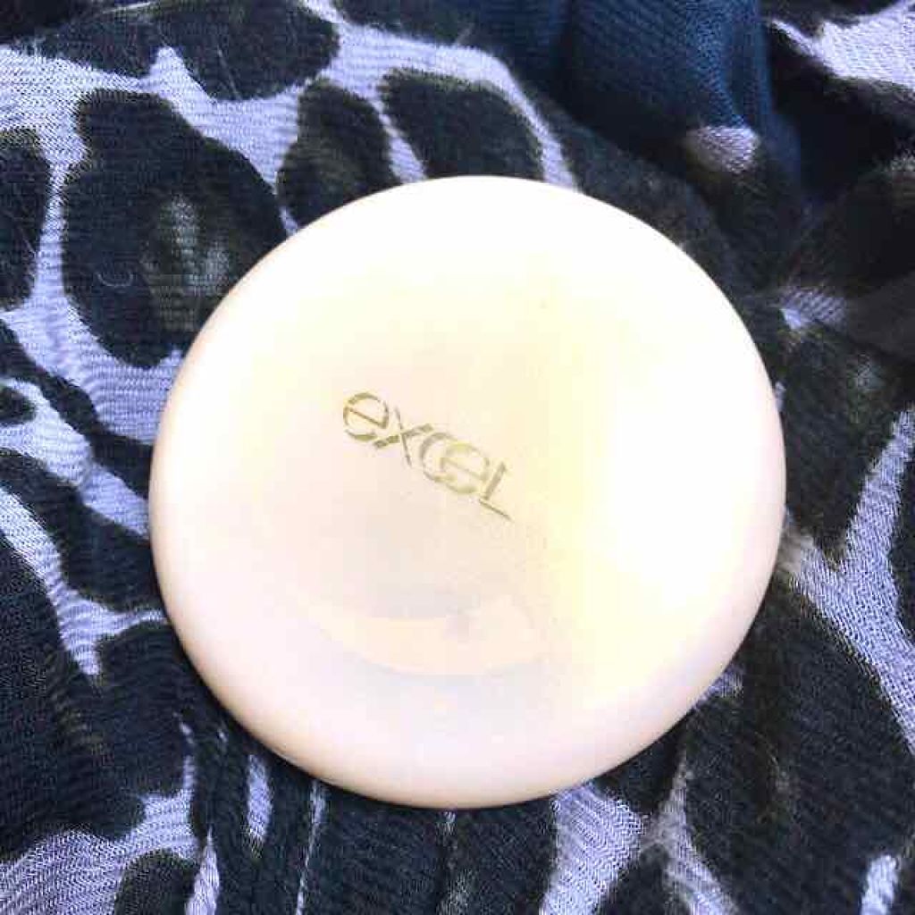 ピュアフロスティング パウダー/excel/プレストパウダーを使ったクチコミ（2枚目）