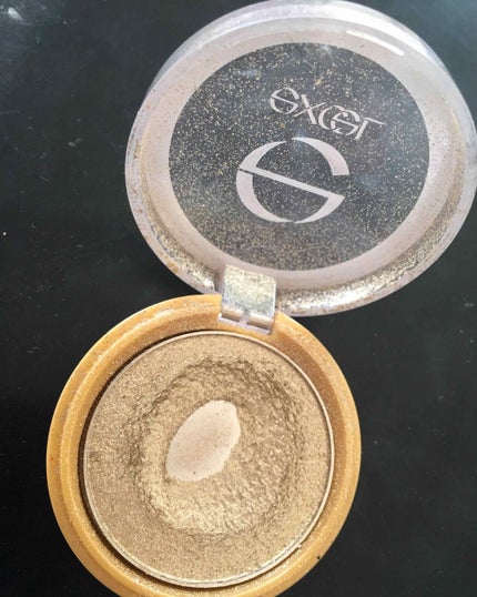 シャイニーシャドウ N/excel/単色アイシャドウを使ったクチコミ(2枚目)