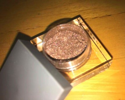 シマリング カラー ヴェール/THREE/単色アイシャドウを使ったクチコミ(2枚目)