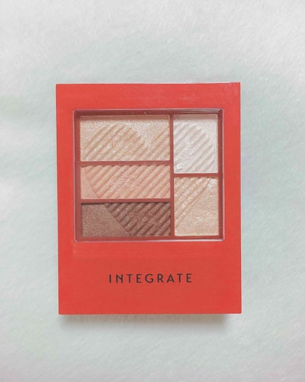 トリプルレシピアイズ/インテグレート/アイシャドウパレットを使ったクチコミ(2枚目)