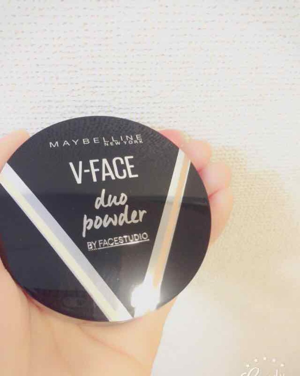フェイスステュディオ Vフェイス デュオパウダー 01 ライト/MAYBELLINE NEW YORK/プレストパウダーを使ったクチコミ（1枚目）