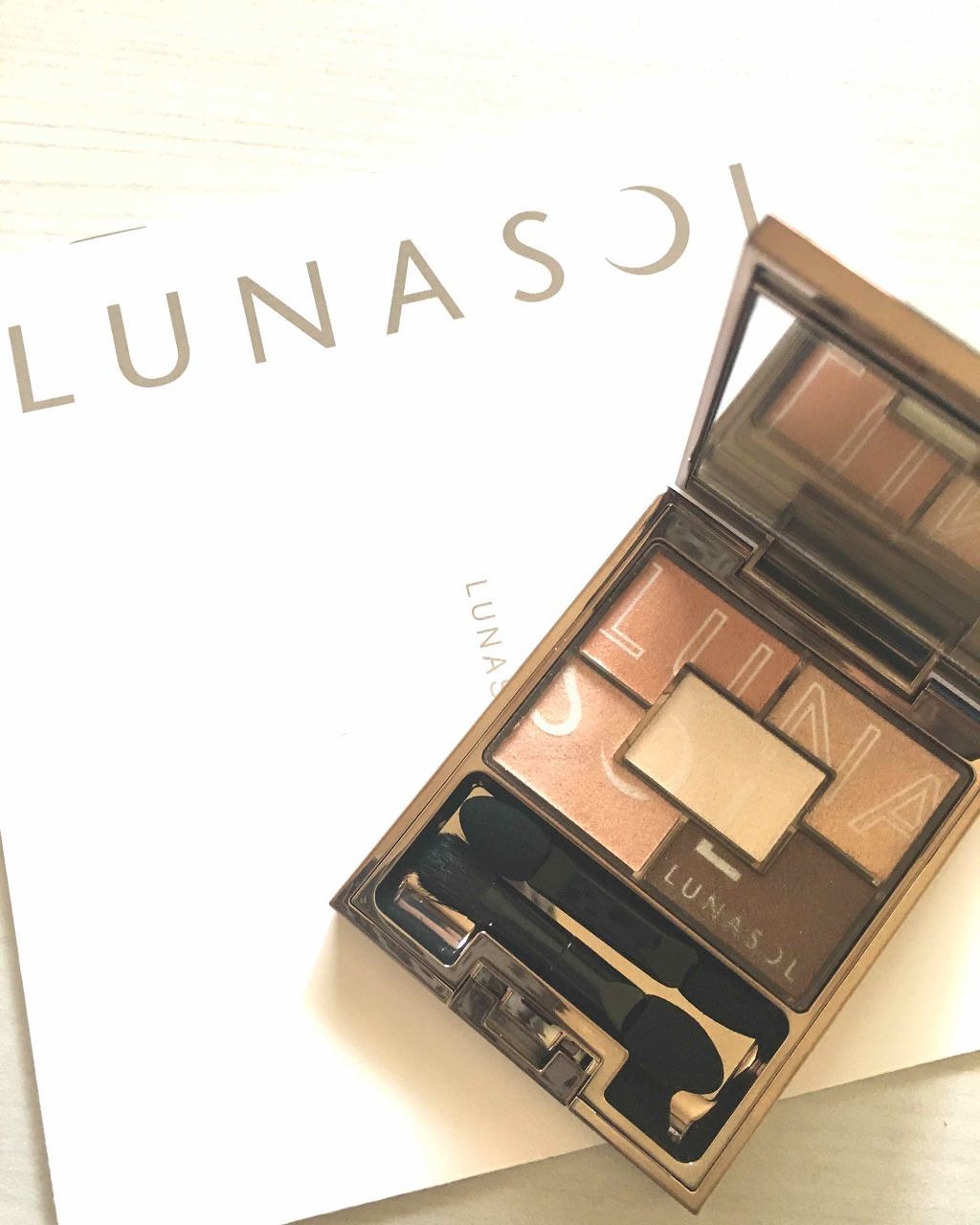 サニーサマーアイズ/LUNASOL/アイシャドウパレットを使ったクチコミ（1枚目）