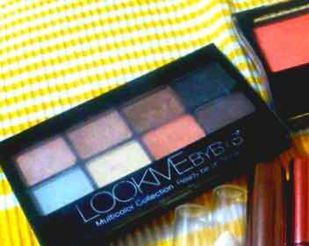 LOOK ME ベーシックカラーアイシャドウ