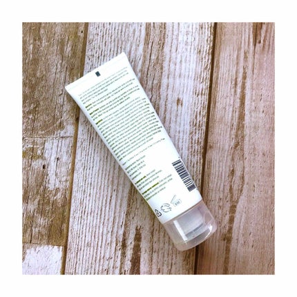 Brightening facial scrub/美白スクラブ洗顔料/Acure Organics/スクラブ・ゴマージュを使ったクチコミ(1枚目)