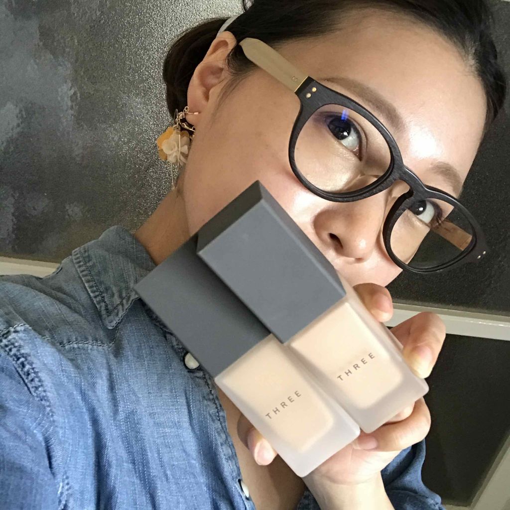 フローレスエシリアル フルイド ファンデーション/THREE/リキッドファンデーションを使ったクチコミ(2枚目)