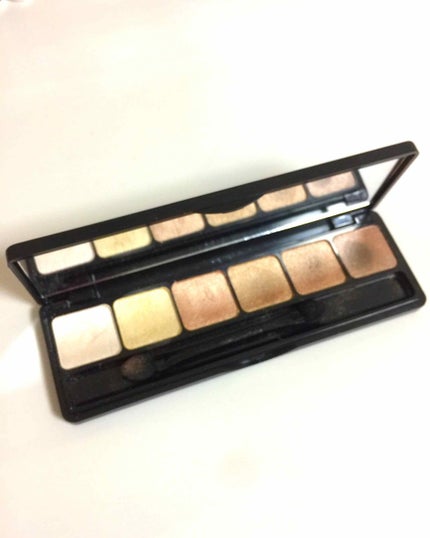 e.l.f. Cosmetics プリズムアイシャドウのクチコミ「elfのアイシャドーパレットです♡
シマーが入っていて
普段使いにもデートにも
めちゃくちゃ.....」(1枚目)