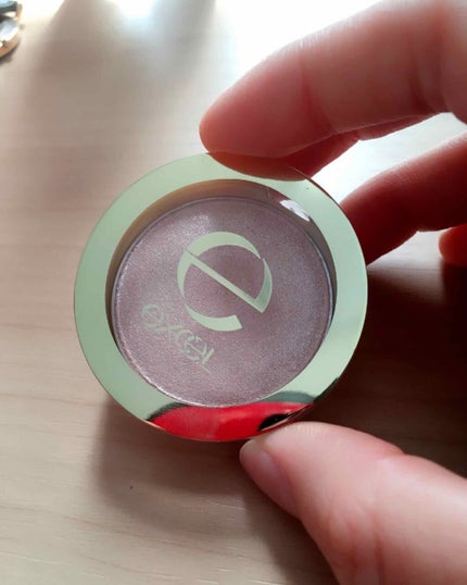 シャイニーシャドウ N/excel/単色アイシャドウを使ったクチコミ(2枚目)