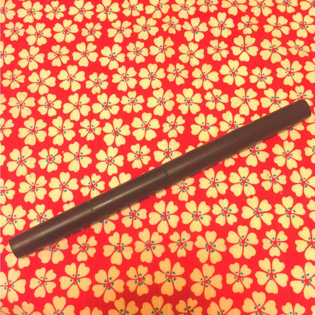 あろえ on LIPS 「眉を描く時はいつもケイトの付属のブラシを使用していましたが、河..」(2枚目)