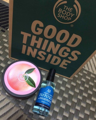 THE BODY SHOPで2点購入してきました～
左側にあるのが一見ピーチに見えますがピンクグレープフルーツです（笑）
香りは沢山あるので店頭で試してみるのが一番だと思います！ボディバター(ボディクリ